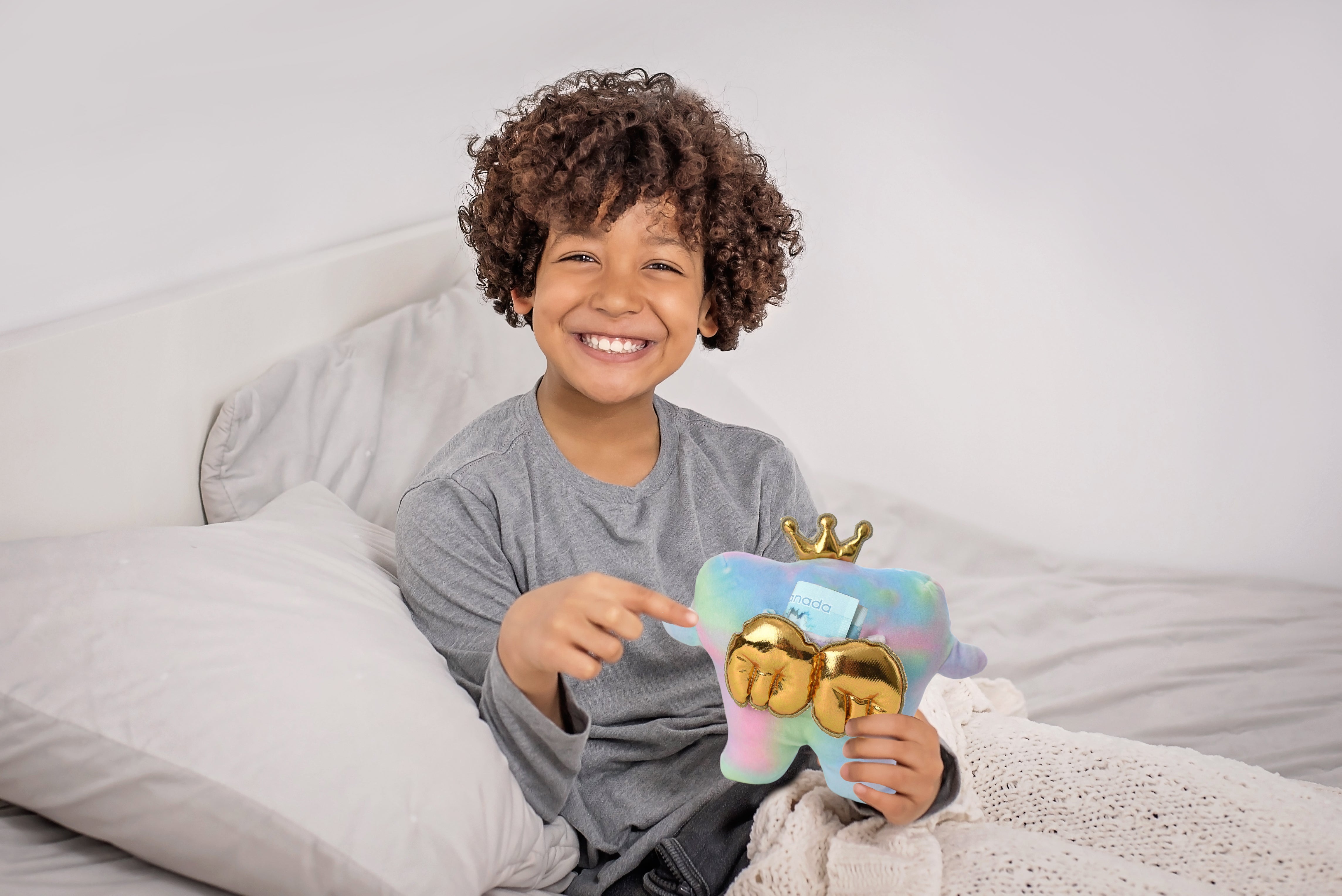 Toothy Plush (Multicolor) image 0